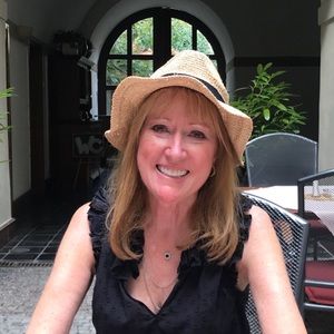 Meet your Posher, Sherry